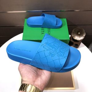 BottegaVeneta-Intrecciato-Rubber-White