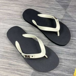 BottegaVeneta-Intrecciato-Thong-Flip-Flop-Sandals-Brown