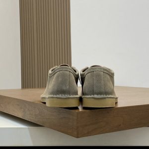 BottegaVeneta-Lake-Lace--Grey