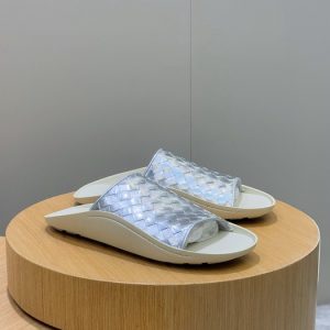 BottegaVeneta-Rubber-Ch-White