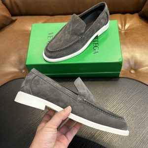 BottegaVeneta-Sly-Bottega-Grey