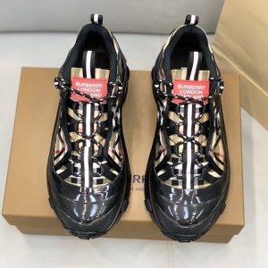 Burberry-Arthur-Chunky-Lace--Black