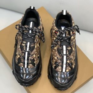 Burberry-Arthur-Chunky-Low--Black