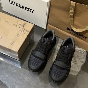 Burberry-Ramsey-Chunky-Strap-Black