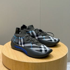 Burberry-Ramsey-Knit-Check-Chunky-Grey