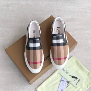 Burberry-Vintage-Check-Slip--Tan