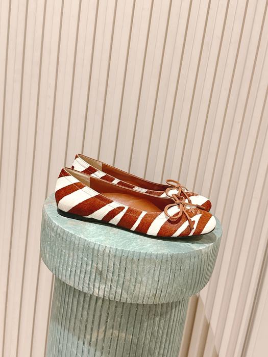 Jimmy Beige Women shoes Yupoo 1:1