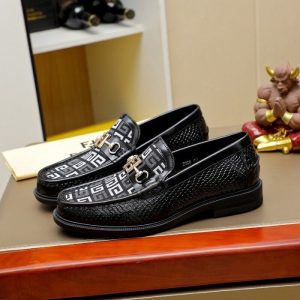 Fendi Women shoes Yupoo 1:1