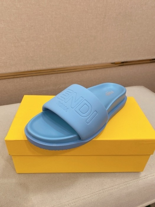 Fendi Women shoes Yupoo 1:1