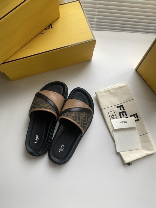 Fendi Women shoes Yupoo 1:1