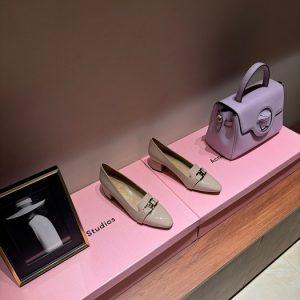 Ferragamo Brown Women shoes Yupoo 1:1