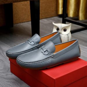 Ferragamo Grey Women shoes Yupoo 1:1