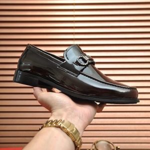 Ferragamo Burgundy Women shoes Yupoo 1:1