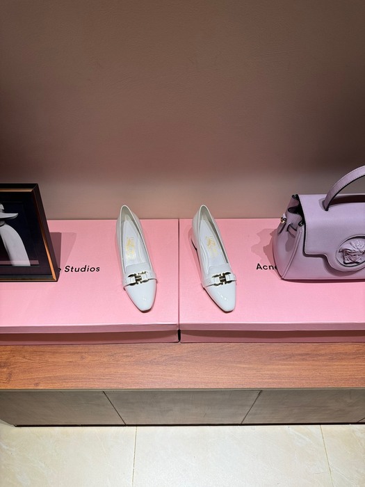 Ferragamo White Women shoes Yupoo 1:1