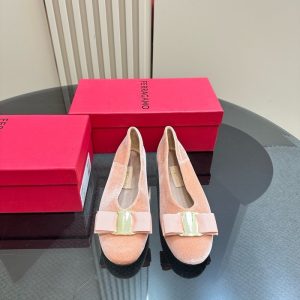 Ferragamo Beige Women shoes Yupoo 1:1