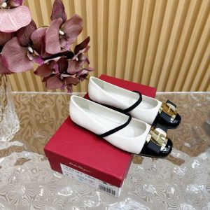 Ferragamo White Women shoes Yupoo 1:1