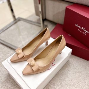 Ferragamo Beige Women shoes Yupoo 1:1