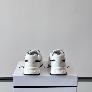 Givenchy Beige Men shoes Yupoo 1:1