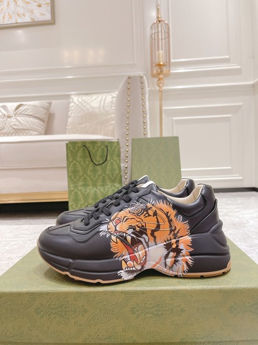 Gucci Black Yupoo Men shoes Top quality