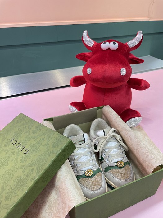 Gucci Grey Yupoo Men shoes Top quality