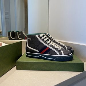 Gucci Grey Yupoo Men shoes Top quality