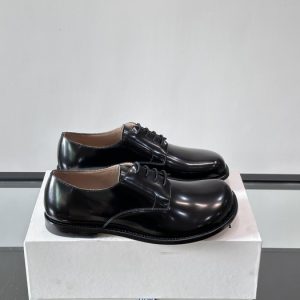 Loewe Beige Yupoo Men shoes Top quality