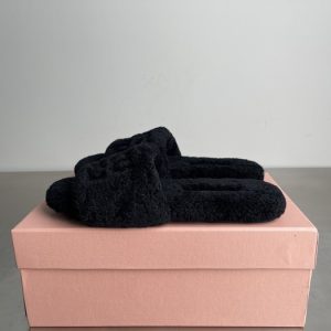 Miumiu-Furry-Slippers-35-41-2025.9.16-6