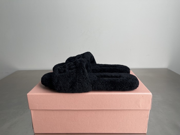 Miumiu-Furry-Slippers-35-41-2025.9.16-6