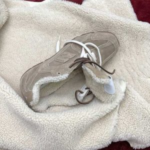 Miumiu-lambswool-shoes-36-41-2025.9.16