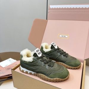 Miumiu-plush-German-training-shoes,-sizes-35-41,-December-2,-2025.-3