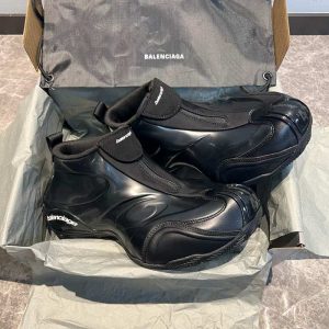 Balenciaga Triple S Distressed Leather Sneakers Black White Top 1:1 Quality