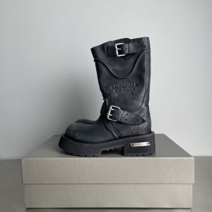 Balenciaga Triple S Distressed Leather Sneakers Black White Top 1:1 Quality