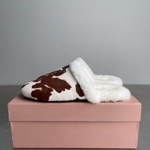 Miumiu-wool-slippers-35-41-2025.9.17