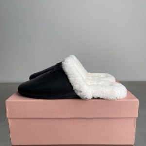 Miumiu-wool-slippers-35-41-2025.9.17-3