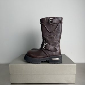 Balenciaga Triple S Distressed Leather Sneakers Black White Top 1:1 Quality