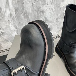 Balenciaga Triple S Distressed Leather Sneakers Black White Top 1:1 Quality