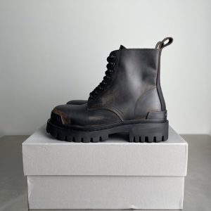 Balenciaga Triple S Distressed Leather Sneakers Black White Top 1:1 Quality