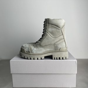 Balenciaga Triple S Distressed Leather Sneakers Black White Top 1:1 Quality