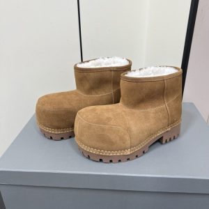 Balenciaga Triple S Distressed Leather Sneakers Black White Top 1:1 Quality