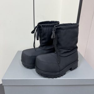 Balenciaga Triple S Distressed Leather Sneakers Black White Top 1:1 Quality