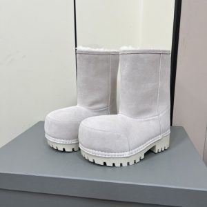 Balenciaga Triple S Distressed Leather Sneakers Black White Top 1:1 Quality