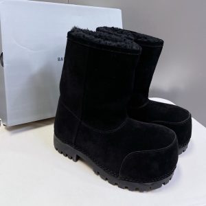 Balenciaga Triple S Distressed Leather Sneakers Black White Top 1:1 Quality