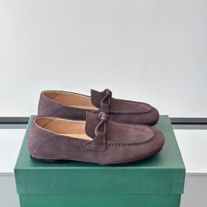 Bottega-Veneta-Drivers-Suede-Bow-Beige