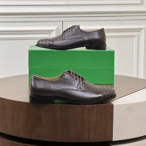 BottegaVeneta-Intre-Bottega-Brown