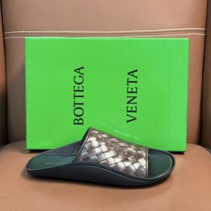 BottegaVeneta-Intrecci-Botte-Grey