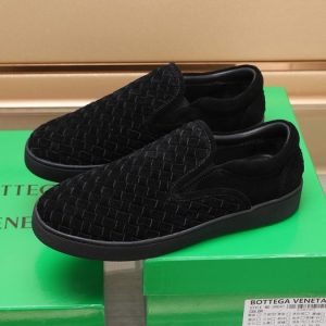 BottegaVeneta-Intrecciato-Black